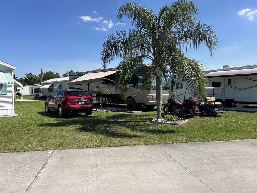2003 National RV Tradewinds 7391LTC - National Vehicle