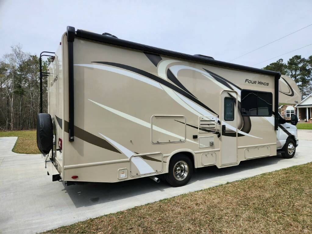 2020 Thor Motor Coach Four Winds 27R - National Vehicle