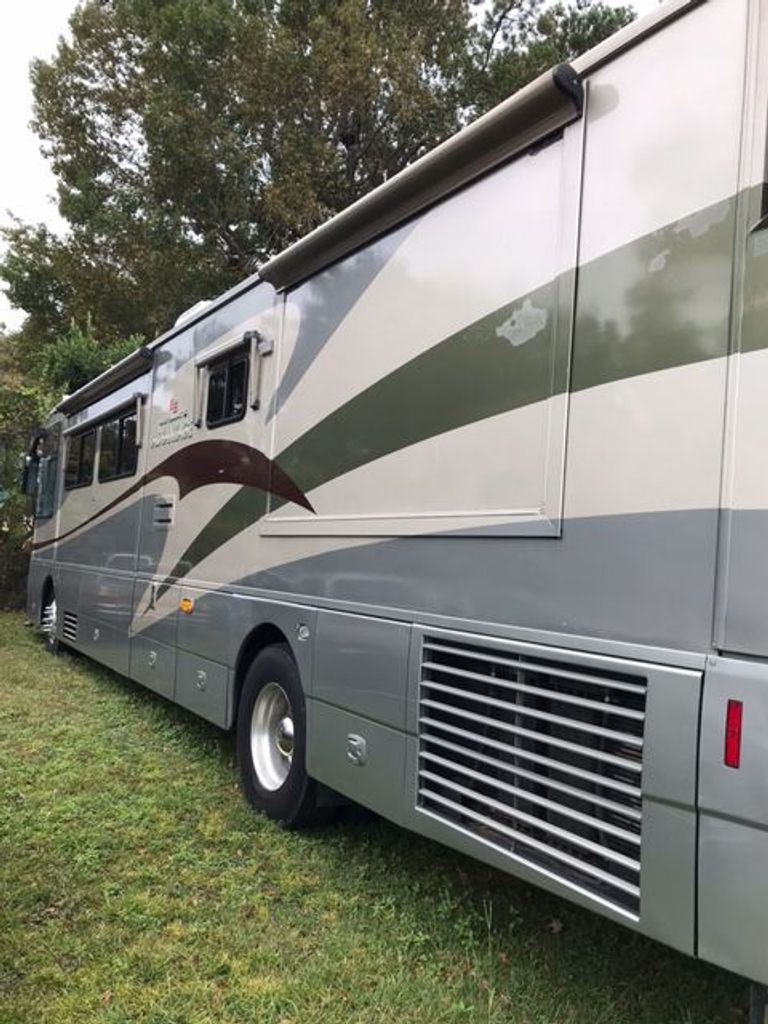 2003 Winnebago Ultimate Advantage 40K National Vehicle