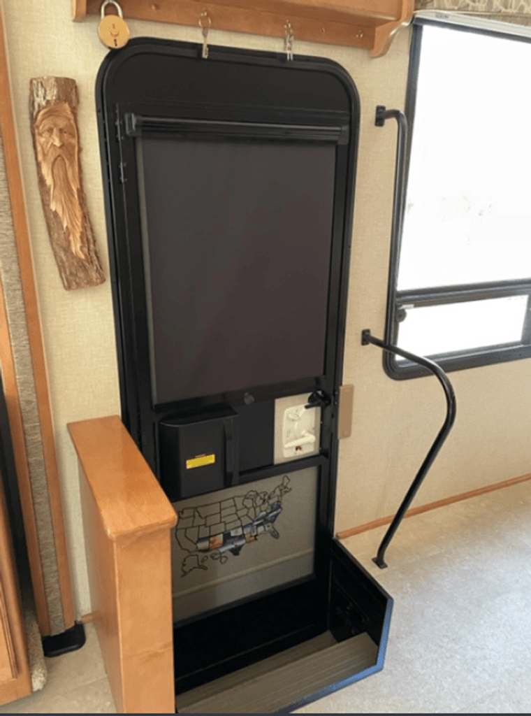 テレビ本体 2015 Itasca Sunstar 36Y - National Vehicle
