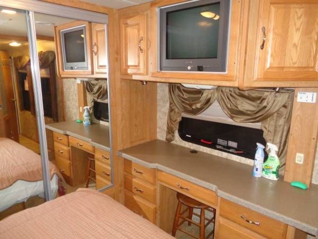 2006 Coachmen Cross Country 351DS - National Vehicle