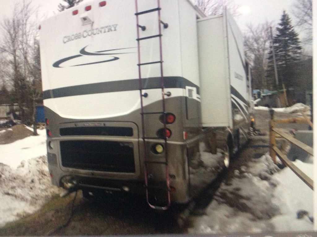 2006 Coachmen Cross Country 351DS - National Vehicle