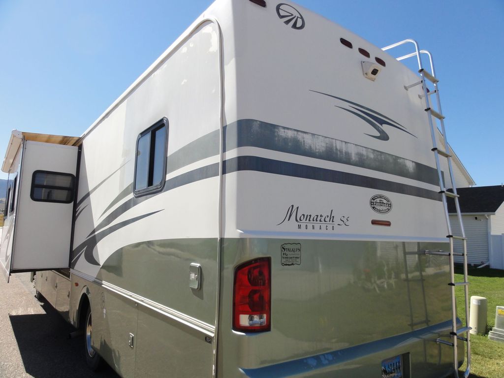 2006 Monaco Monarch SE 37PBD - National Vehicle