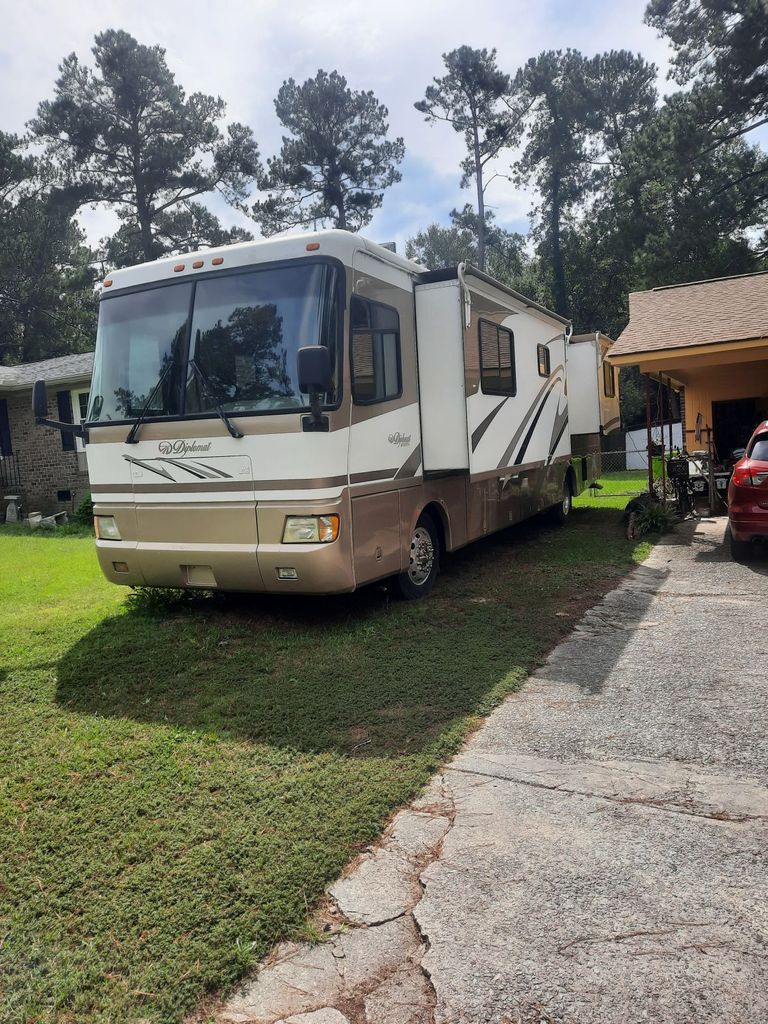 2001 Monaco Diplomat 40PBD - National Vehicle