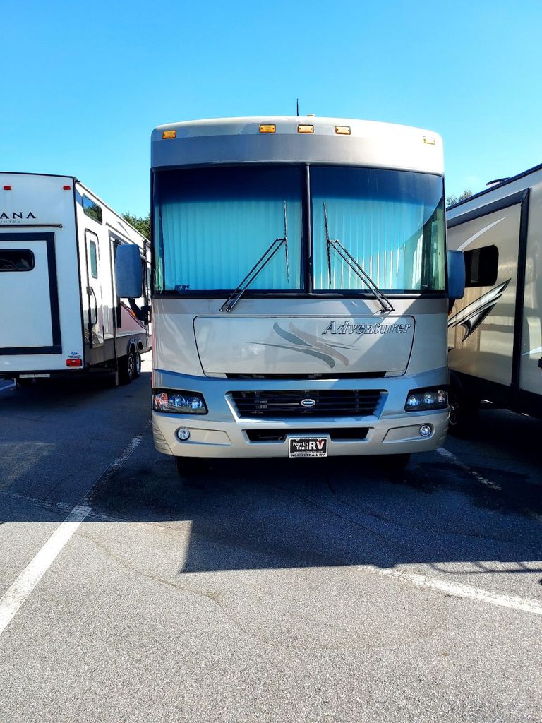 2005 Winnebago Adventurer 33V - National Vehicle