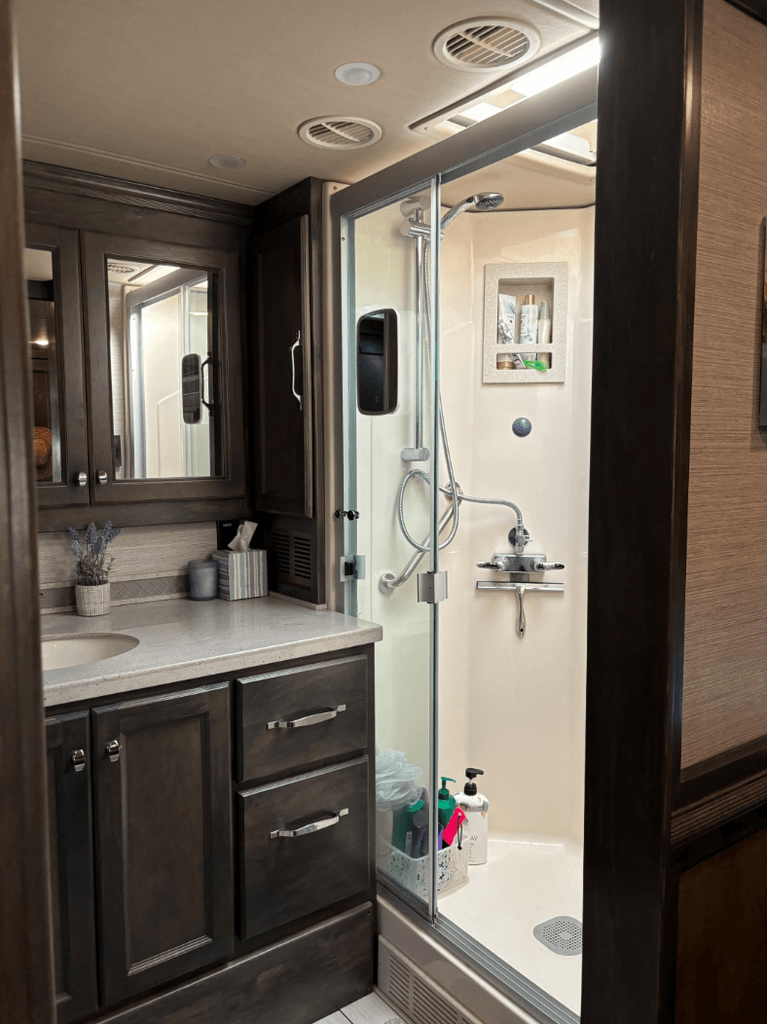 2022 Tiffin Motorhomes Allegro Red 360 37BA - National Vehicle