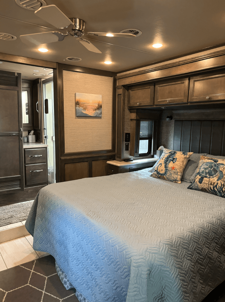 2022 Tiffin Motorhomes Allegro Red 360 37BA - National Vehicle