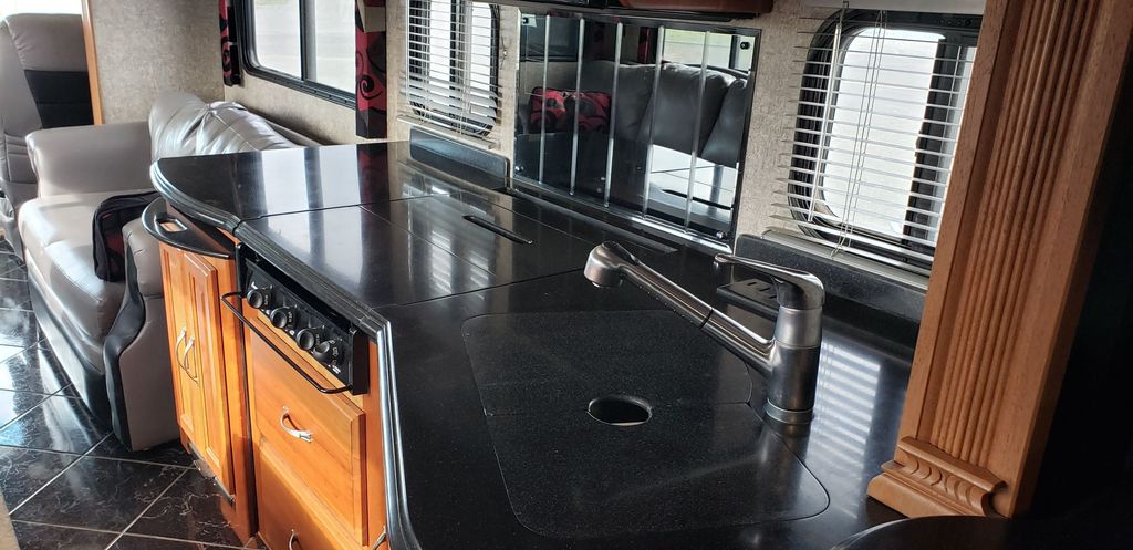 2009 Coachmen Sportscoach Legend 40QS - National Vehicle