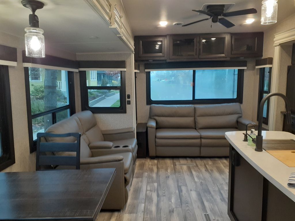 2022 Jayco Eagle 355MBQS - National Vehicle