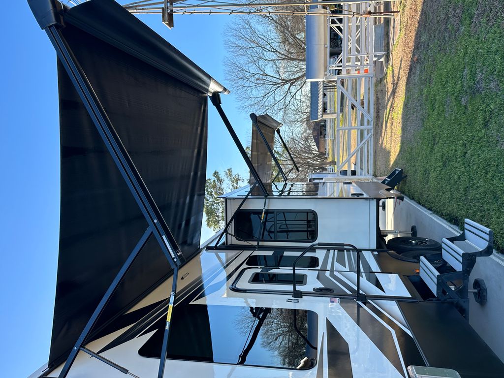 2021 Keystone Raptor 352 - National Vehicle