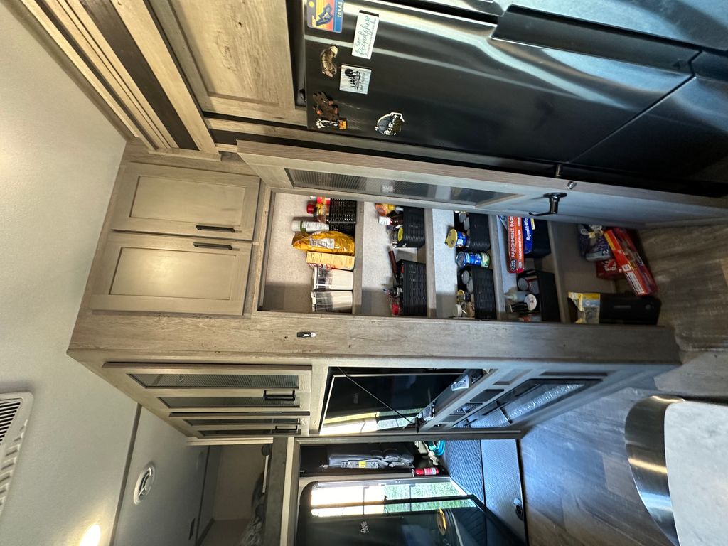 2021 Keystone Raptor 352 - National Vehicle