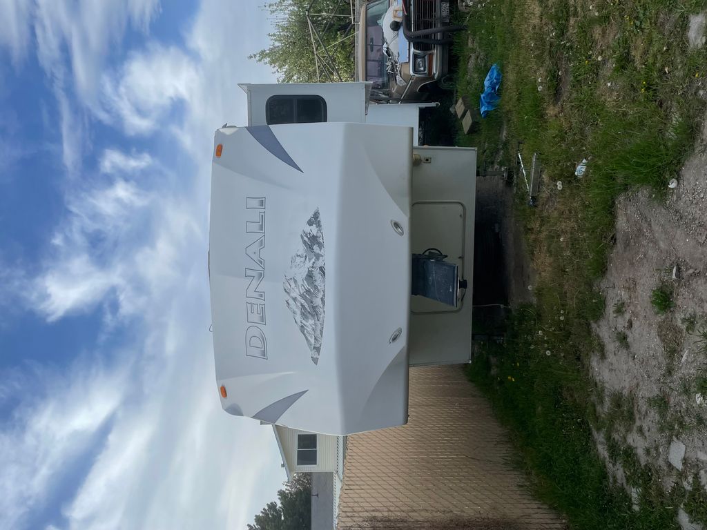 2010 Dutchmen Denali 28LB-M5 - National Vehicle