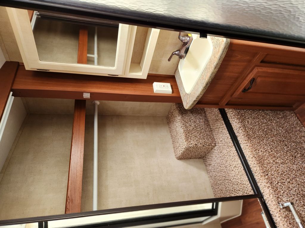 2012 Keystone Outback 10th Anniversary 279RB - National Vehicle