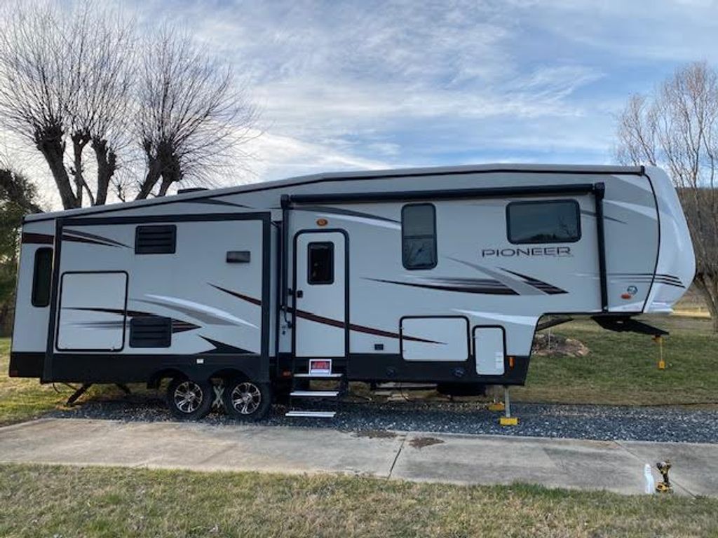 2020 Heartland Pioneer 290 - National Vehicle