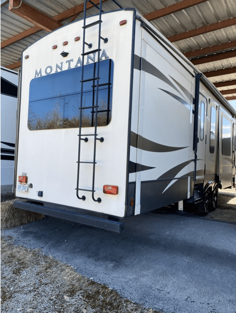 2017 Keystone Montana 3820FK - National Vehicle
