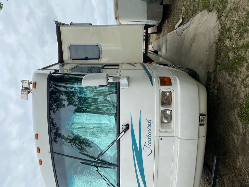 マックス 2001 National RV Tradewinds 7370 - National Vehicle