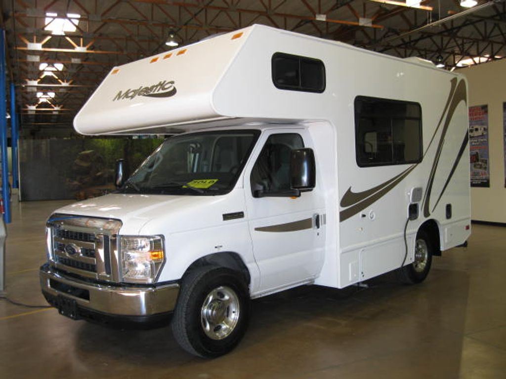2018 Thor Motor Coach Majestic 19G - National Vehicle
