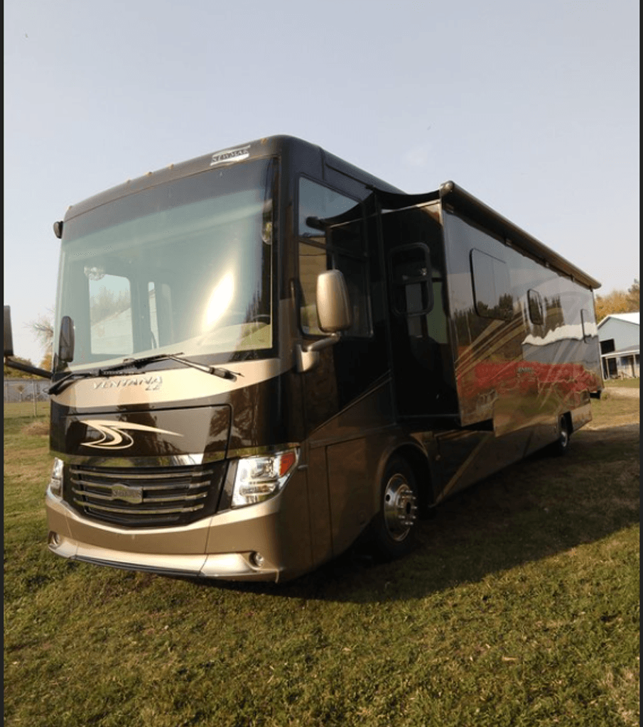 2016 Newmar Ventana LE 4002 - National Vehicle