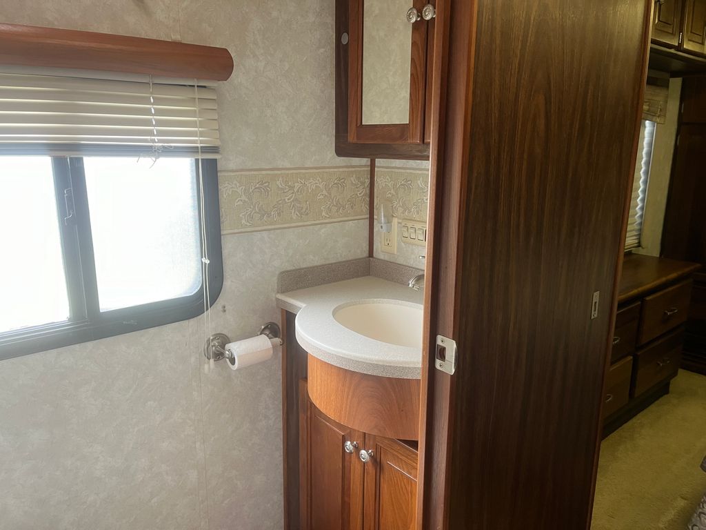 2004 Tiffin Motorhomes Allegro Bay 37DB - National Vehicle