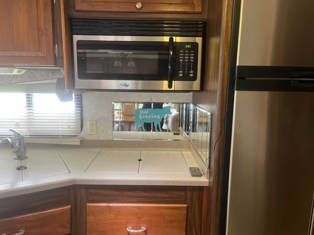 2004 Tiffin Motorhomes Allegro Bay 37DB - National Vehicle