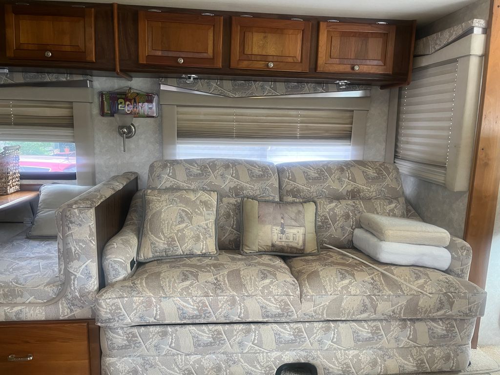 2004 Tiffin Motorhomes Allegro Bay 37DB - National Vehicle