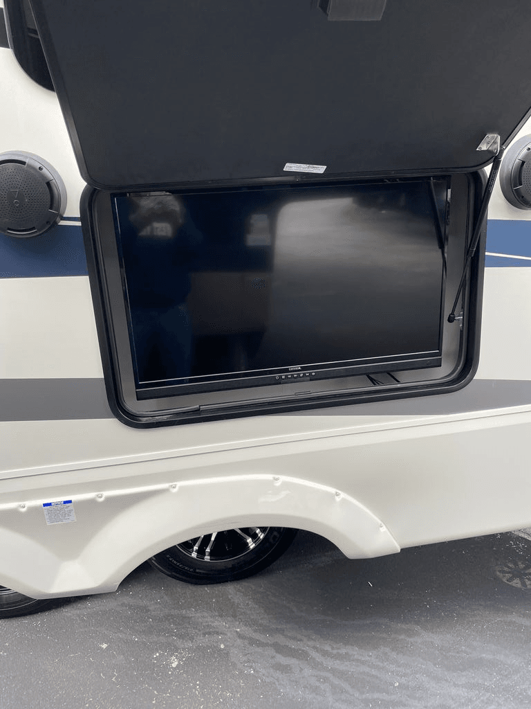 2022 Forest River Riverstone 391FSK - National Vehicle