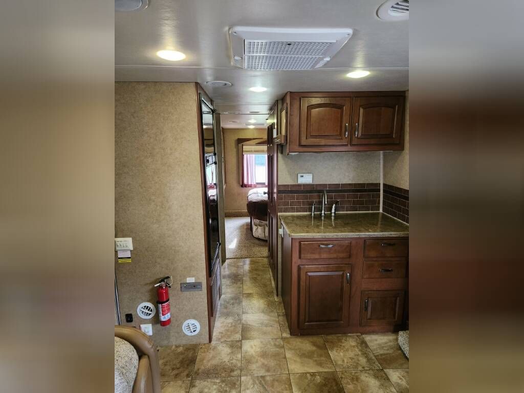 2013 Jayco Melbourne 29D National Vehicle