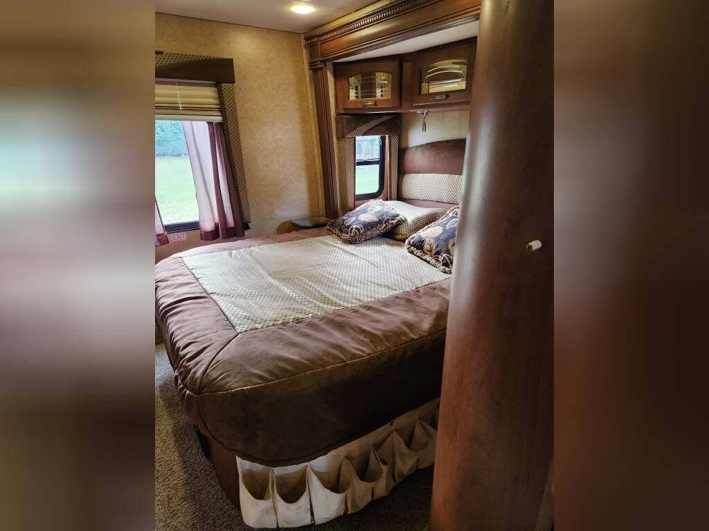2013 Jayco Melbourne 29D National Vehicle