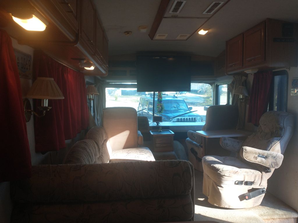 1995 Fleetwood Bounder 38 - National Vehicle