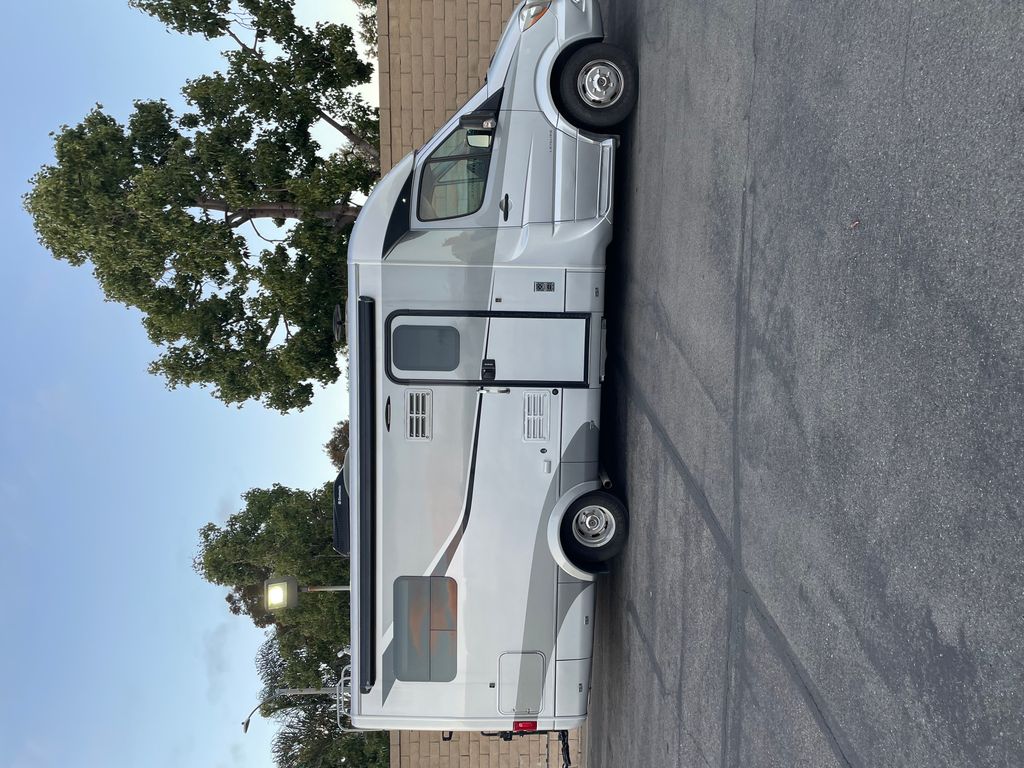 Used Leisure Travel Vans For Sale By Ownernull