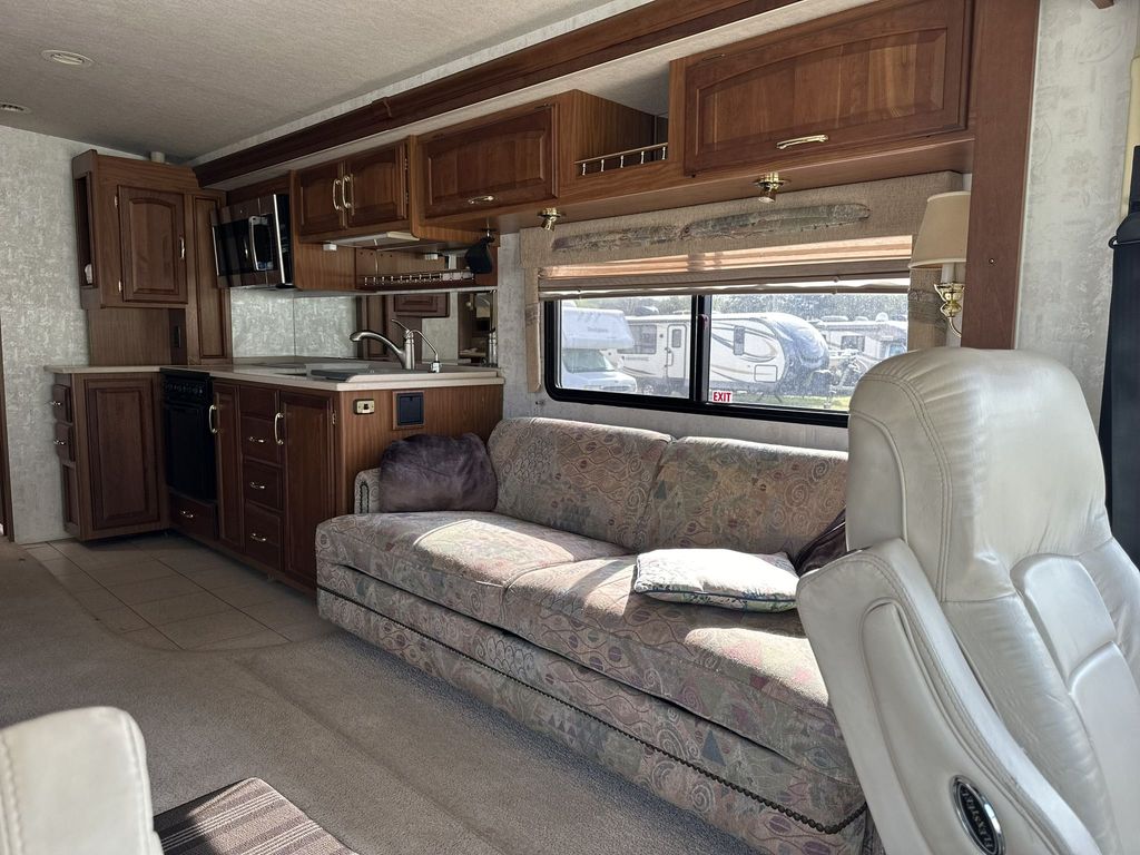 2000 Winnebago Itasca Horizon 36LD - National Vehicle