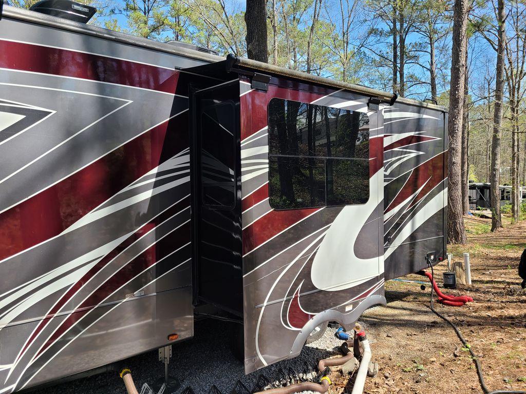 2022 Redwood RV 5th Wheel 4001 LK - National Vehicle