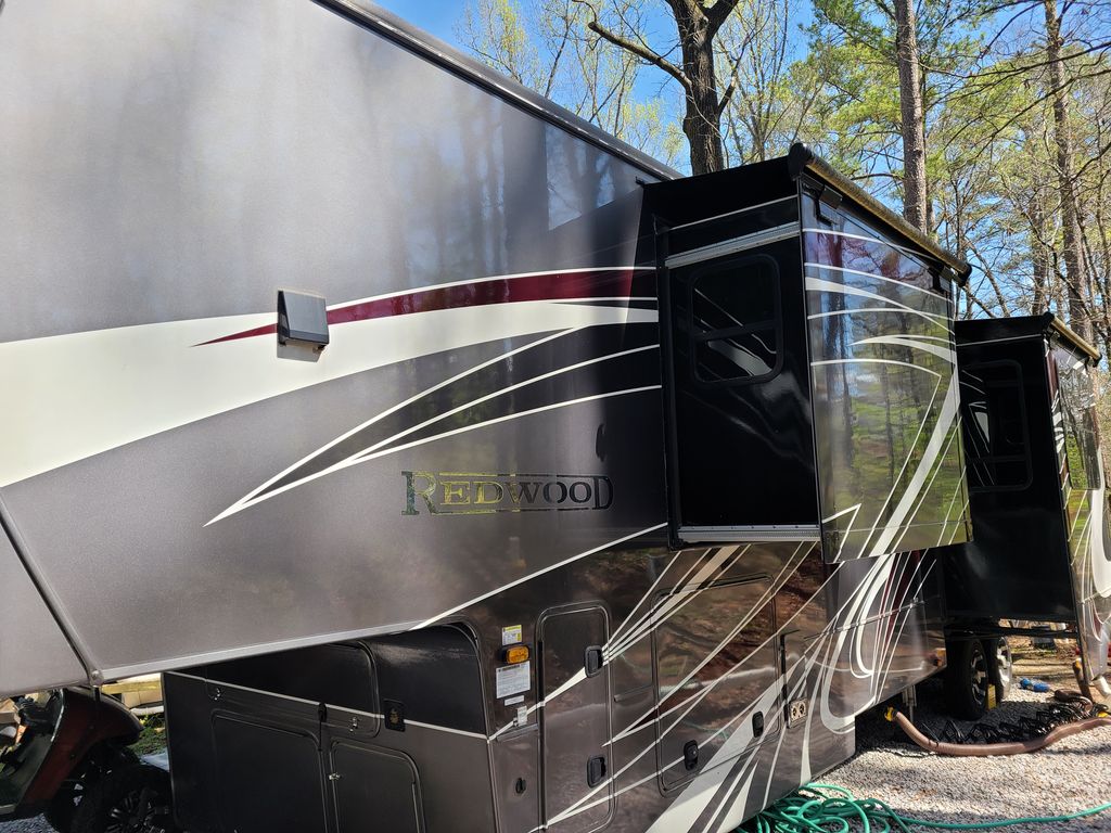 2022 Redwood RV 5th Wheel 4001 LK - National Vehicle
