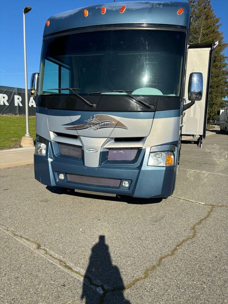 2008 Itasca Suncruiser 33V - National Vehicle