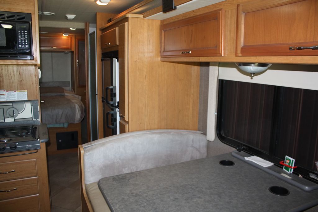 2015 Fleetwood Flair 26D National Vehicle