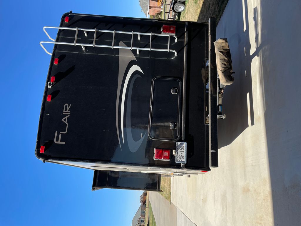 2015 Fleetwood Flair 26D National Vehicle