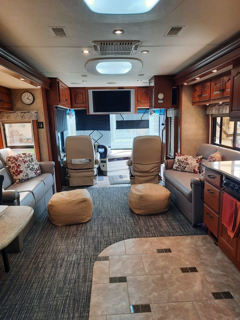 2006 Country Coach Allure 430 Hood River - National Vehicle