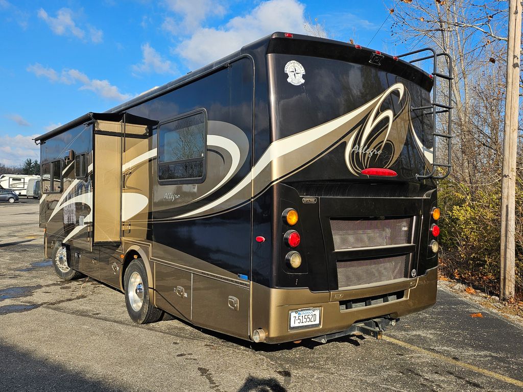 2011 Tiffin Motorhomes Allegro Breeze 28BR - National Vehicle