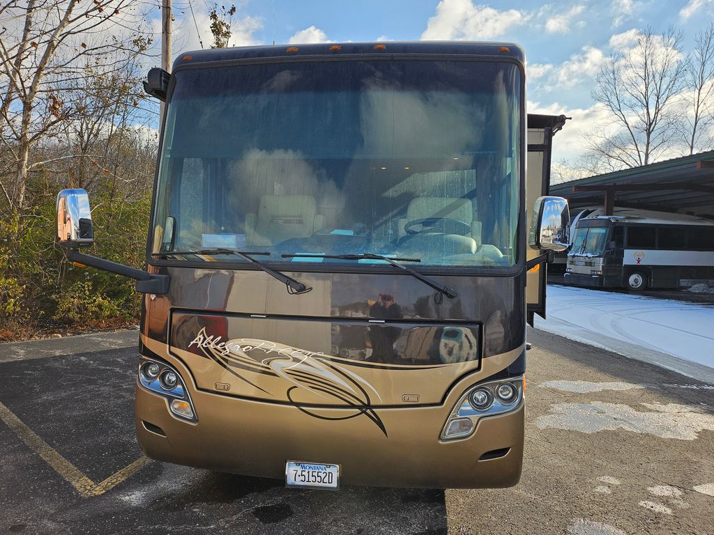 2011 Tiffin Motorhomes Allegro Breeze 28BR - National Vehicle