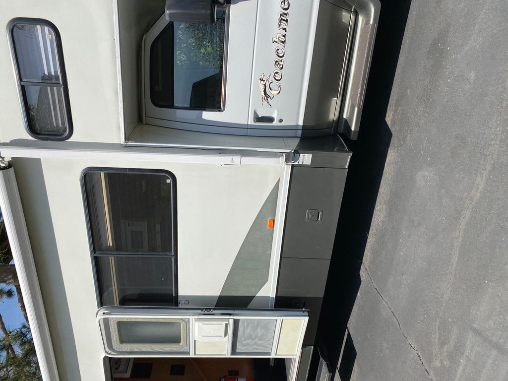 2003 Coachmen Santara 316KS - National Vehicle