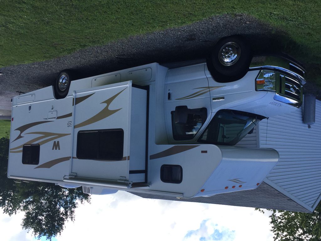 べろシティ 2012 Winnebago Access Premier 26QP - National Vehicle