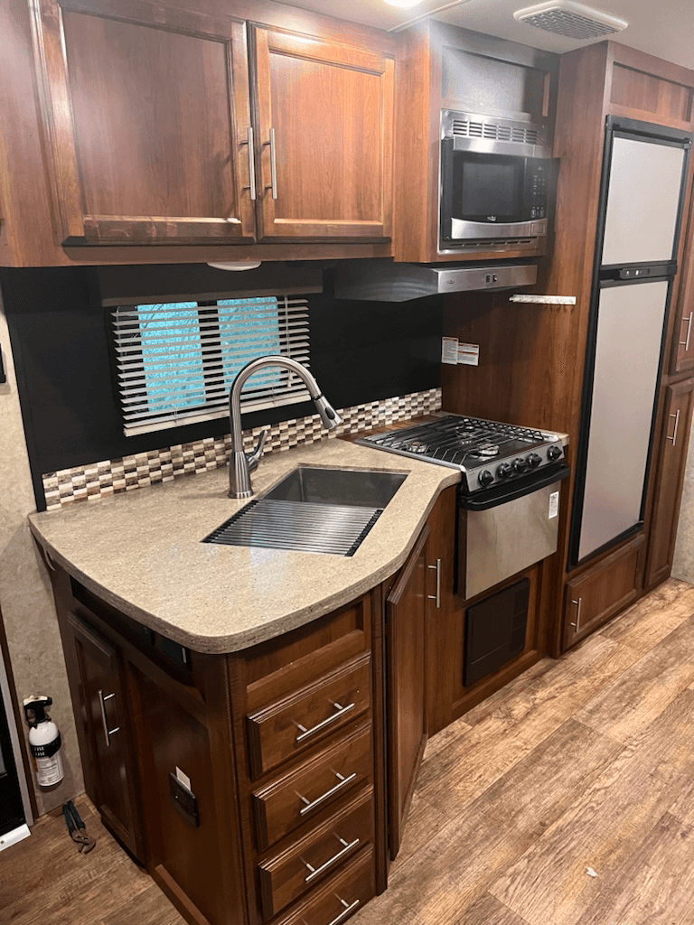 2018 Jayco Eagle HT 314BHDS National Vehicle