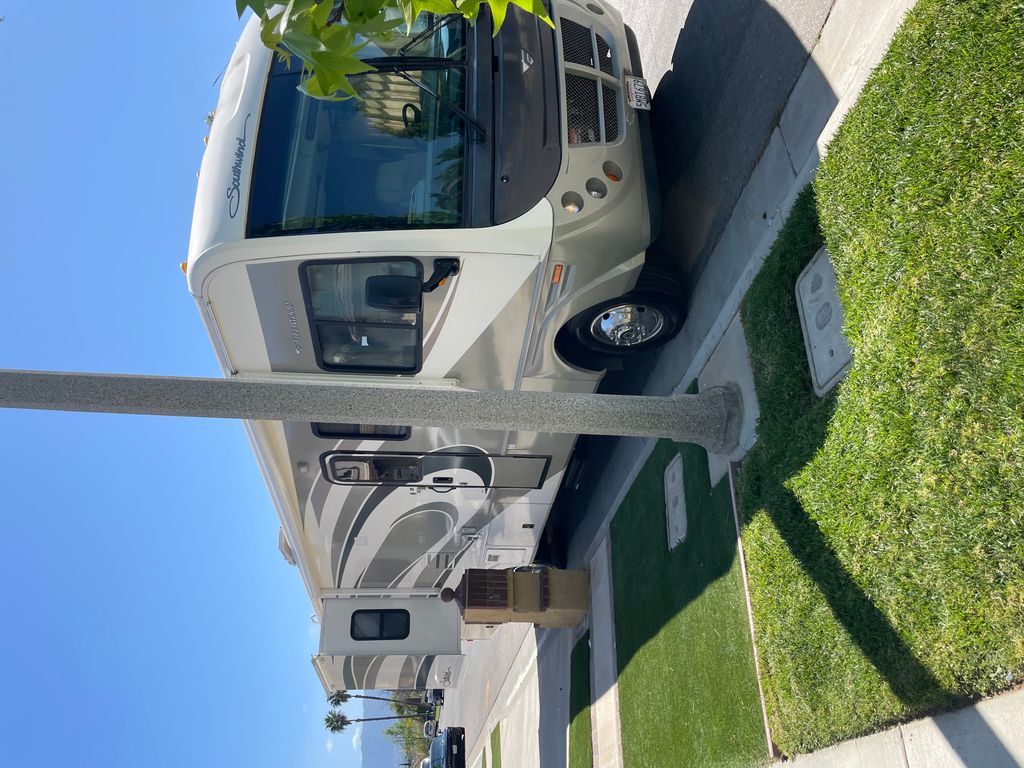 to 2005 Fleetwood Southwind 32V - National Vehicle