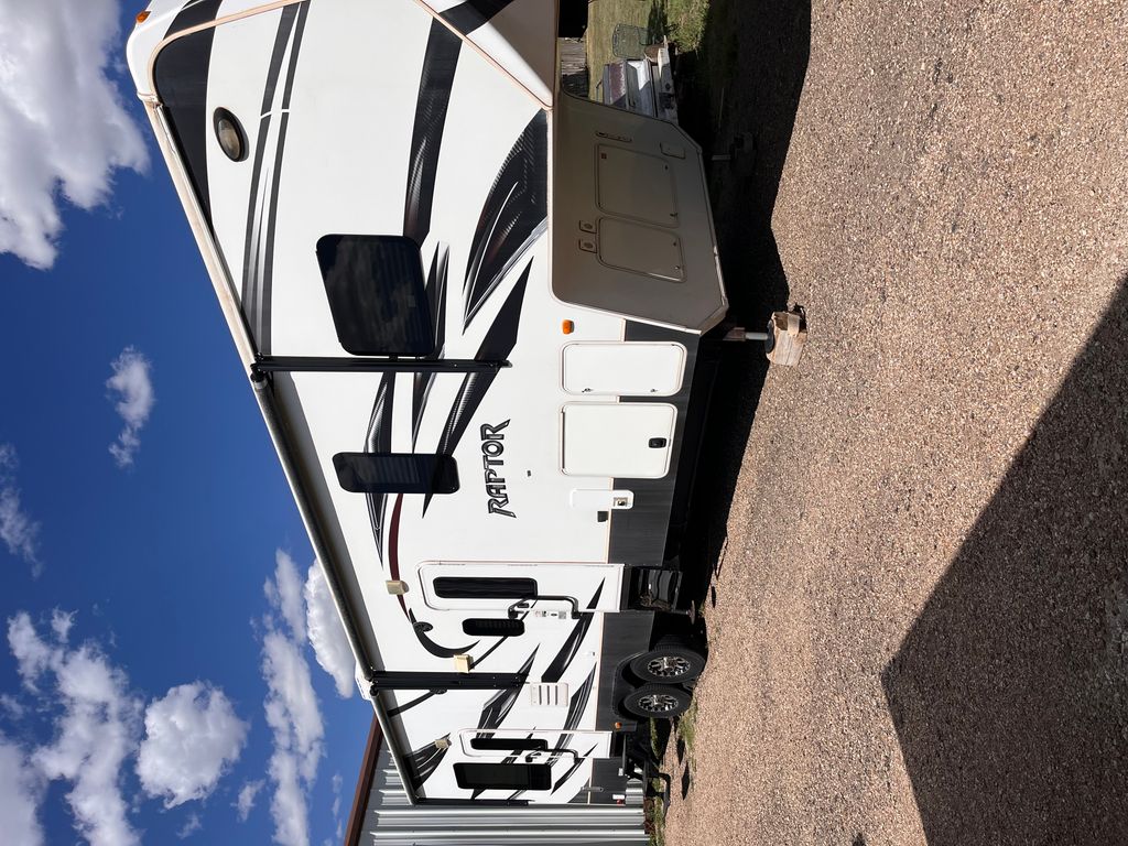 2014 Keystone Raptor RP300 - National Vehicle