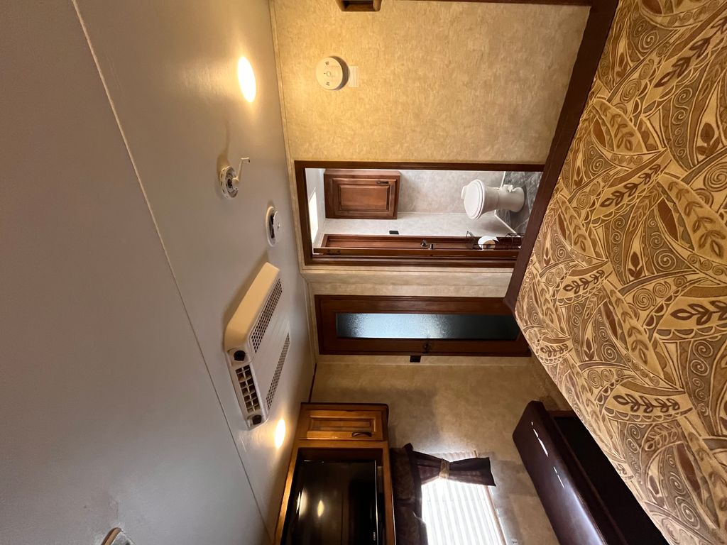 2014 Keystone Raptor RP300 - National Vehicle