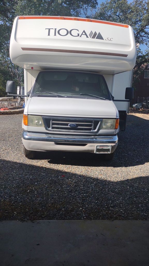 In… 2004 Fleetwood Tioga 29S - National Vehicle