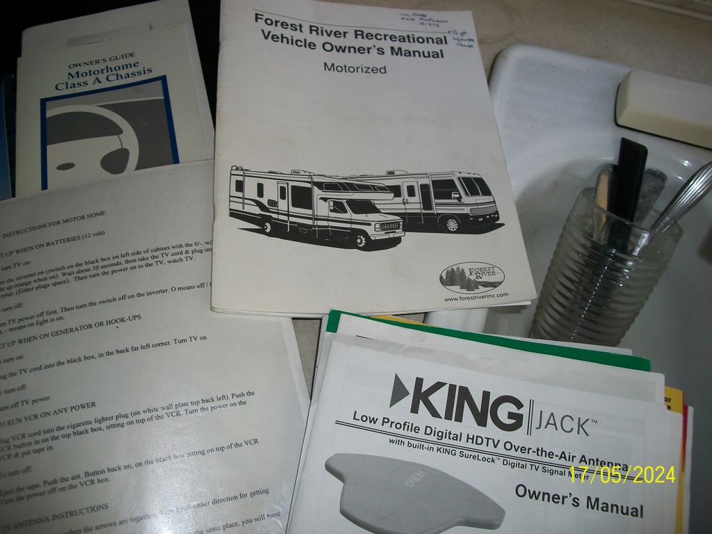コアラ 2003 Forest River Georgetown 303 - National Vehicle