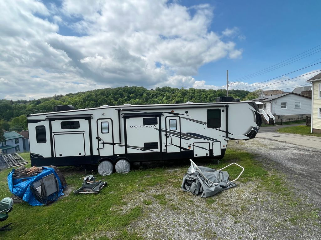 loove 2021 Keystone Montana High Country 362RD - National Vehicle