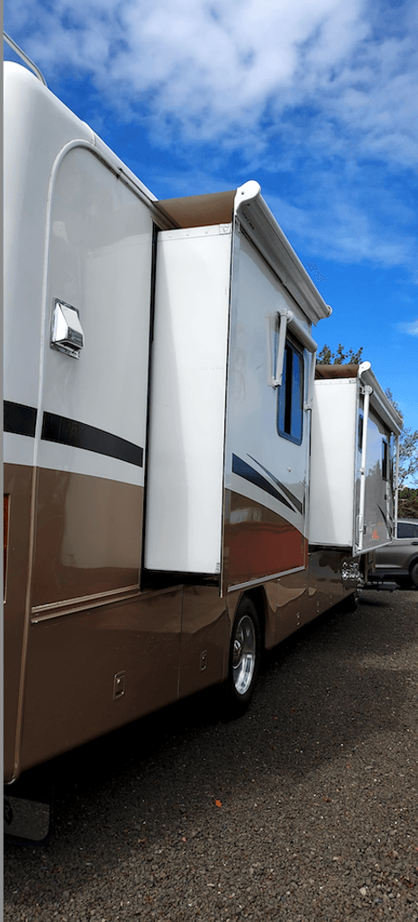 2004 Holiday Rambler Ambassador 38PDQ - National Vehicle
