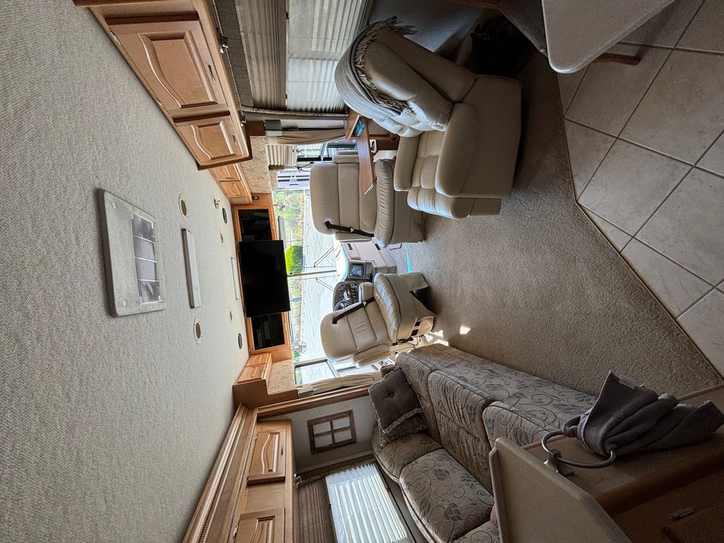 コニ 2004 National RV Tradewinds 7375LTC - National Vehicle